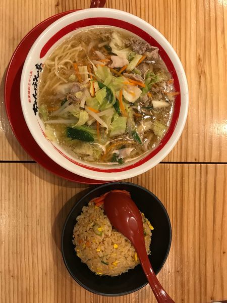 「近江ちゃんぽん 半チャーハンセット 880円」@ちゃんぽん亭総本家 銀座インズ店の写真