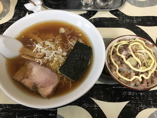 「中華そば（昔ふう500¥）豚めし（150¥）」@寺カフェ 中華そば水加美の写真