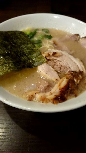 「半ちゃーしゅー（８８０円）」@らーめん専門店 小川 町田小山本店の写真