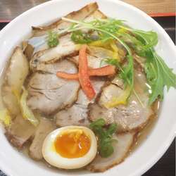 琥珀チャーシュー麺