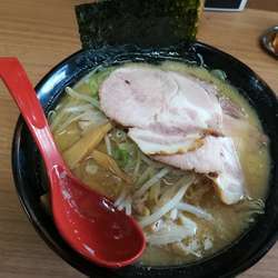 2/4味噌らーめん+チャーシュー１枚900円