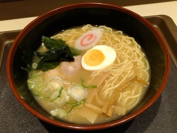 「煮干しラーメン(450円)」@名代 富士そば 金町店の写真