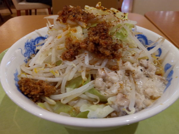 「担々麺」@ジャンクガレッジ イオンレイクタウンmori店の写真