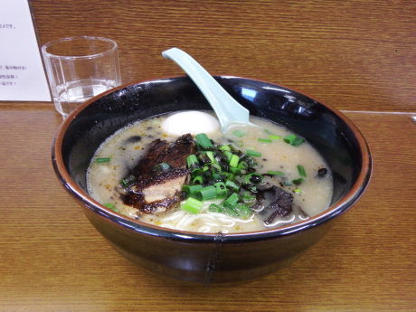 「黒味玉ラーメン」@ラーメン 三浦屋の写真