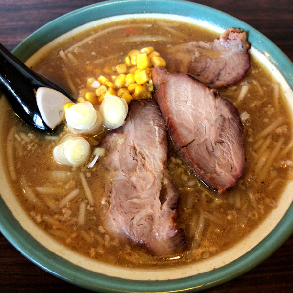 「みそチャーシューメン（S）880円」@手打らーめん 自慢亭の写真