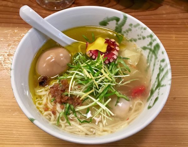「レモンラーメン拓のタコ野郎【限定】890円+味玉」@ロ麺ズの写真