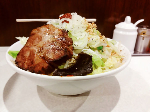 「みそたんめん(並、太麺)920円＋ﾁｬｰｼｭｰ１枚」@麺処 まるよし商店の写真
