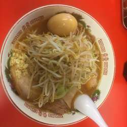 赤ひげラーメン(小)890円