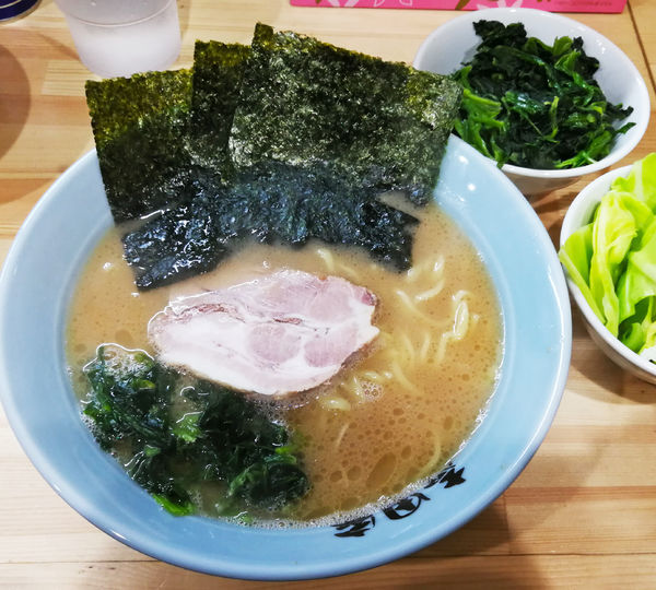 ラーメン+ほうれん草・キャベツ※別皿