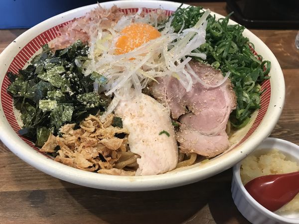 「まぜそば 300g 800円　ニンニク　50円」@中華そば 煖々の写真