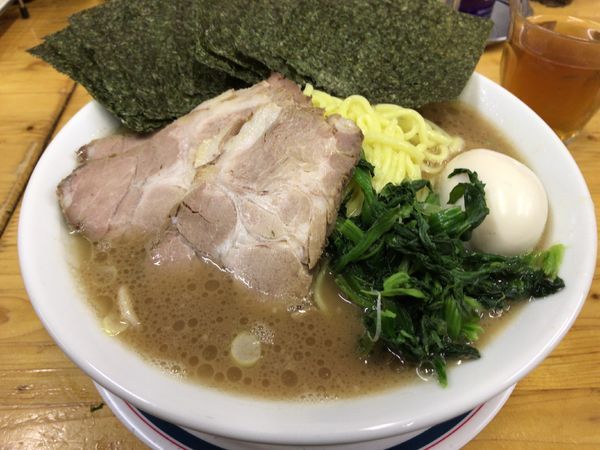 「全部のせラーメン 大盛り」@横浜家系ラーメン 武蔵境つばさ家の写真