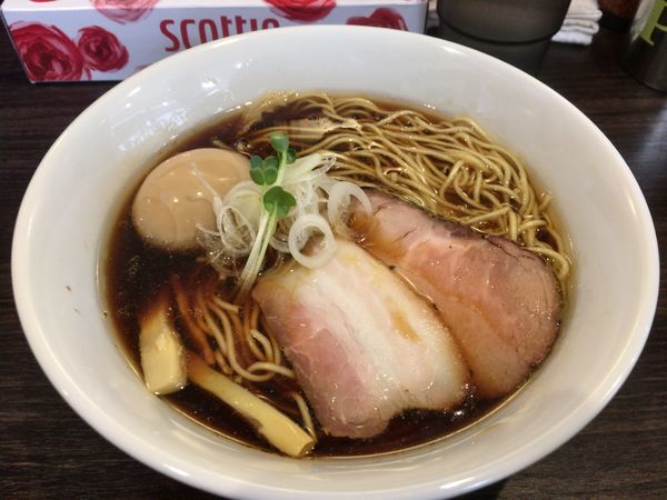 「醤油ラーメン」@かしわぎの写真