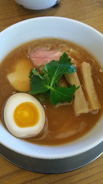 「丸鶏中華そば」@らぁ麺 めん奏心の写真