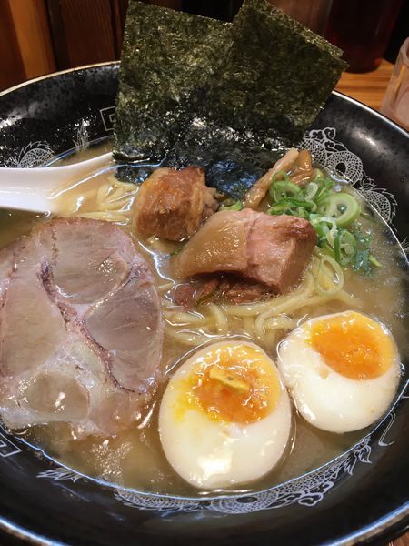 「徳丸」@らーめん金伝丸 渋谷道玄坂店の写真