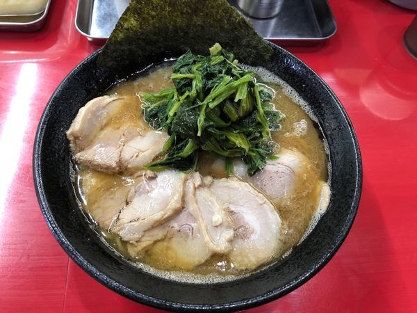 「チャーシューメン ほうれん草増し」@横浜家系ラーメン 宗八 柏本店の写真