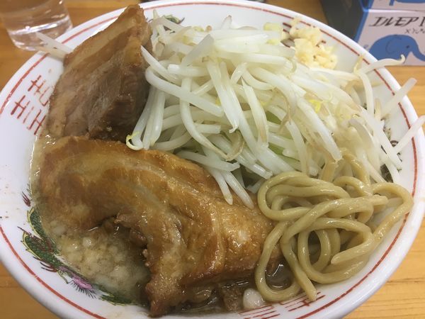 「豚入りラーメン880円」@ラーメン 龍郎の写真