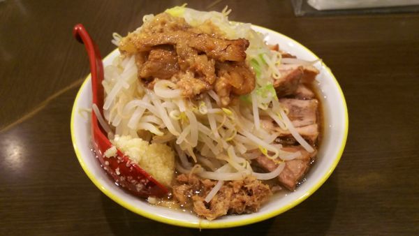「ラーメン並(やさいにんにくあぶら)」@ラーメン イエロー 御徒町店の写真