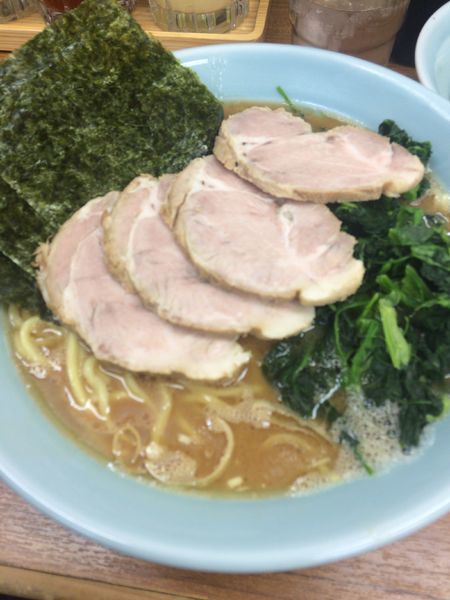 「ほうれん草チャーシューメン」@横浜ラーメン 武蔵家 北千住店の写真