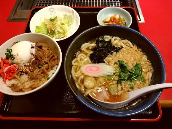 「日替ランチ(たぬきうどん＋牛すじ丼)620円」@朝鮮飯店 高崎駅西口店の写真
