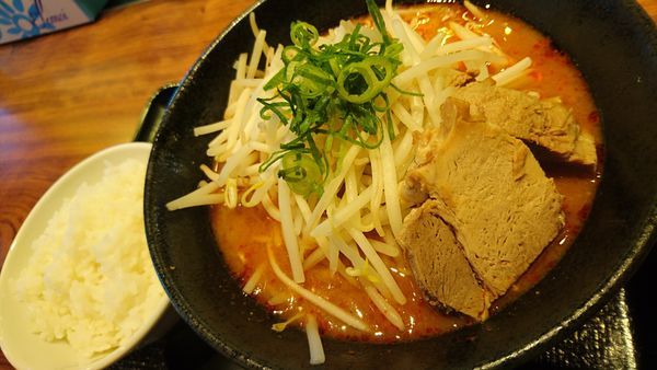「激辛！辛味噌かのと2センチ、ライス」@辛味噌麺 かのと 市ヶ谷店の写真