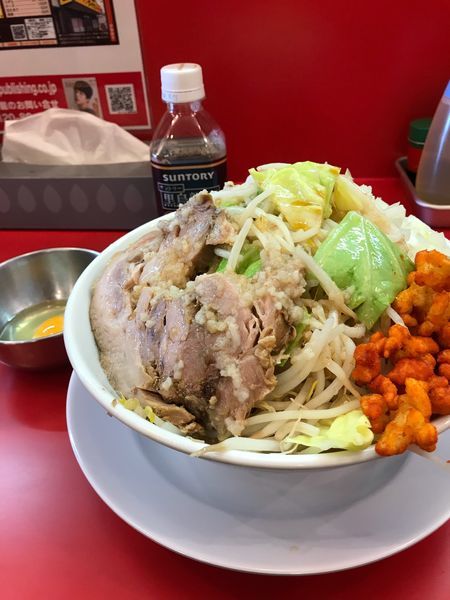 「大ラーメン400g +生卵(アブラ、カラメ、玉ねぎ、辛玉)」@自家製麺 ダイサンの写真