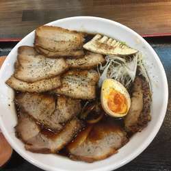黒王チャーシュー麺 青唐辛子トッピング