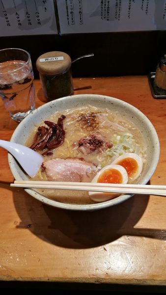 「みそラーメン900円」@つじ田 味噌の章の写真