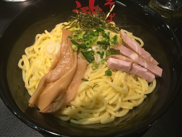 「油そばW盛り」@東京油組総本店 西新宿組の写真