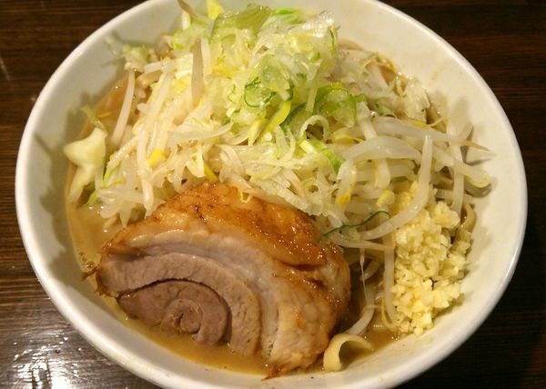 「らーめん豚一切れ　ヤサイニンニクアブラネギ　890円」@ちばから 渋谷道玄坂店の写真