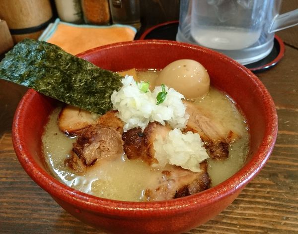 「味玉チャーシュー白湯そば白」@麺屋たつみ 喜心 秩父店の写真