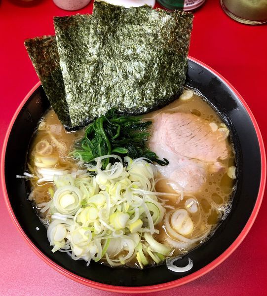 「ラーメン 並 (680円) 薬味増し (50円)」@横濱家系ラーメン 勝鬨家の写真