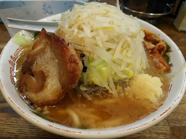 「【限定】太郎　：豚骨ベース　※ニンニクあり」@らあめん 寸八 総本店の写真