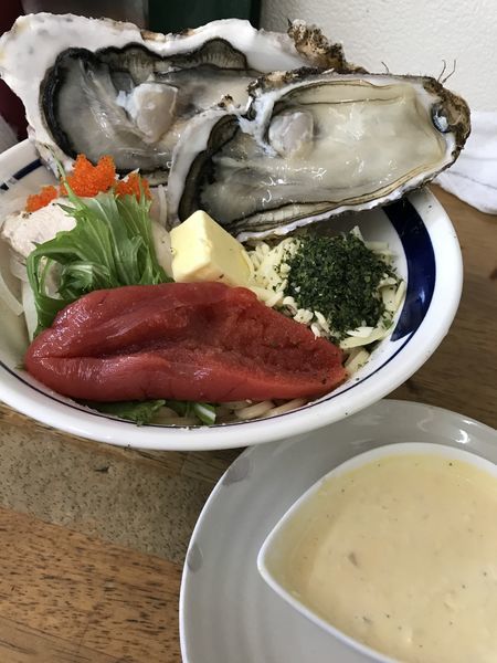 「活 殻牡蠣和え蕎麦 （バター入り）Ｓ」@MENYA 食い味の道有楽の写真