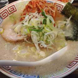 豚骨塩ラーメン
