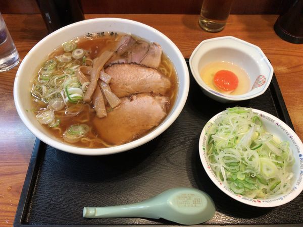 「らーめん ふつう(730円)+生玉子(50円)」@大勝軒 淵野辺店の写真