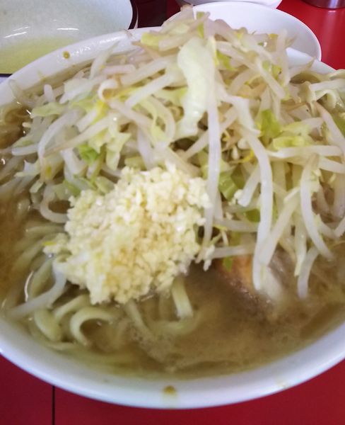「小ラーメン＋玉ねぎ＋生卵」@ラーメン二郎 茨城守谷店の写真