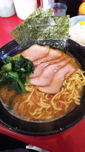 「ﾁｬｰｼｭｰﾒﾝ(大)￥940+ライス￥100」@杉田家 千葉祐光店の写真