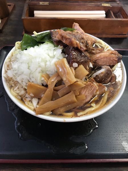「チャーシュー麺➕やくみ」@福のじの写真