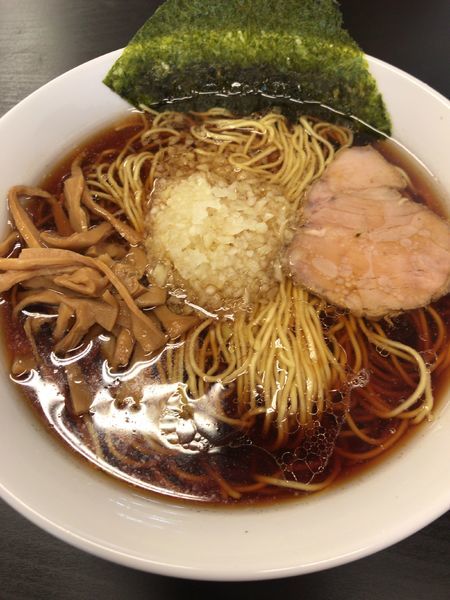 「ラーメン（600円）」@らーめんつけ麺 びんびん亭 日野店の写真