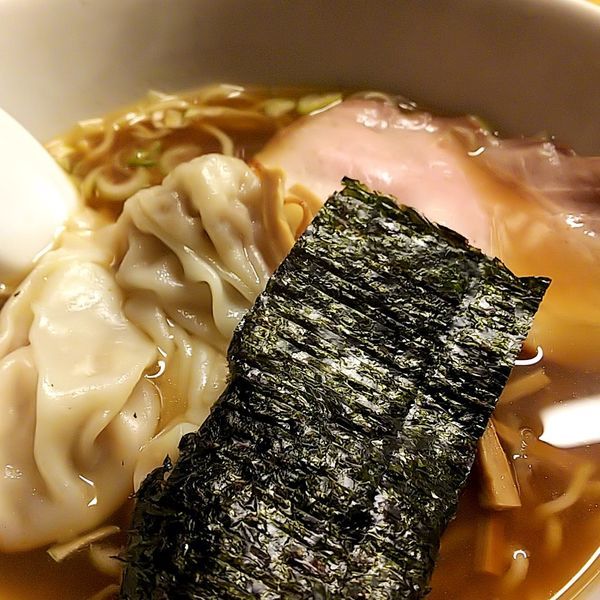 「わんたんめん（麺ハーフ・わんたん3つ）」@嚆矢の写真