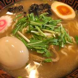 鰻ラーメン（醤油）＋やわらか鰻兜＋鰻出汁煮玉子