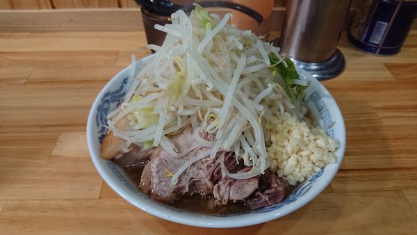 「ラーメン小 ヤサイニンニク」@ラーメン寿々㐂の写真