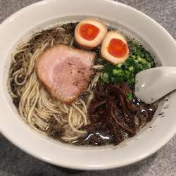 黒ラーメン