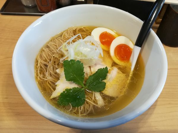 「2/11鶏塩そば+味玉900円」@麺屋Mの写真
