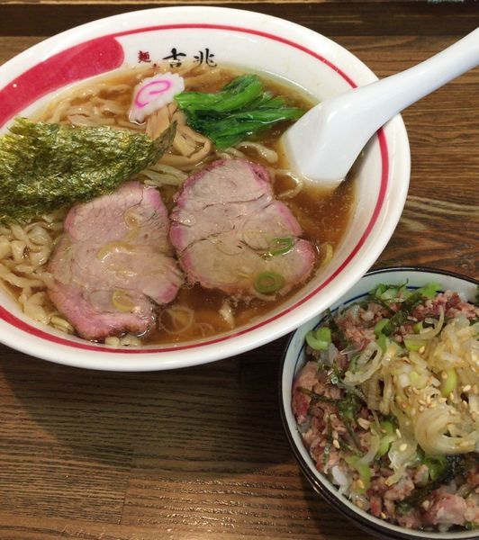 「中華そば ¥670 & そぼろご飯 ¥100」@青竹平打ち中華そば 麺壱吉兆の写真