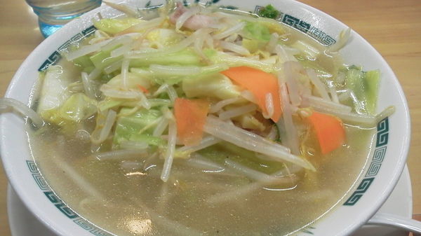 「野菜たっぷりタンメン　「500円」」@来来軒 大宮西口店の写真