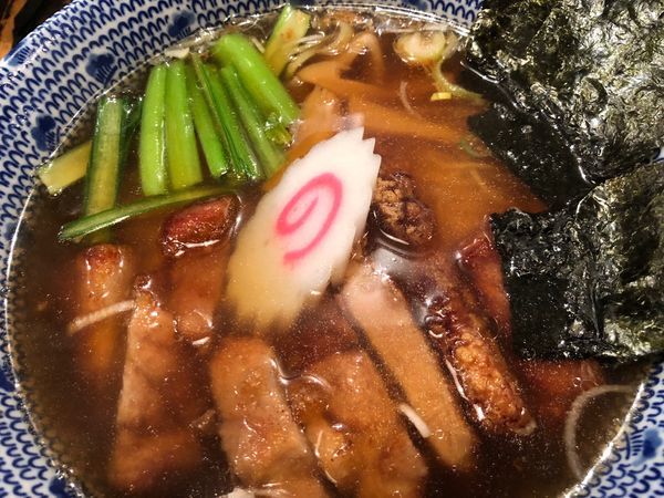 「パーコー麺 濃口醤油」@くじら軒 横浜本店の写真