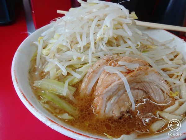 「小豚 硬め少な目」@ラーメン二郎 湘南藤沢店の写真