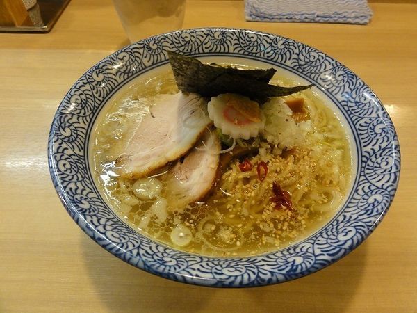 「粟国の塩そば 750円」@中華そば 多賀野の写真