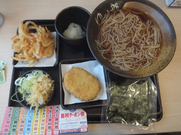 「朝そば(鬼おろし)330円＆焼き海苔100円＆コロッケ」@ゆで太郎 16号白井富塚店の写真